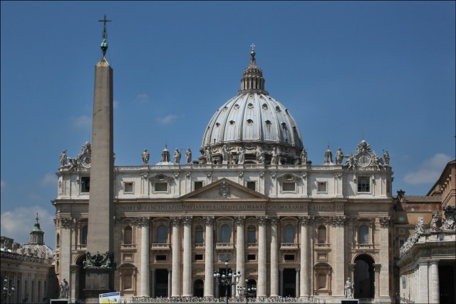St-Peters-Basilica-Exterior