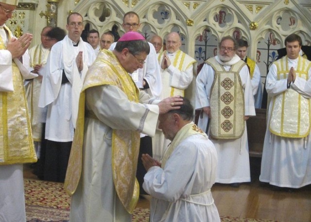 hunwicke_this-700x500